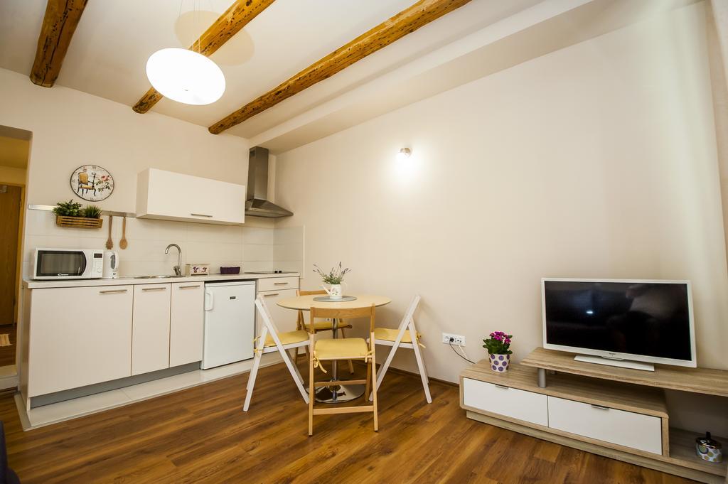 Sebenicum Apartments Шибеник Екстер'єр фото