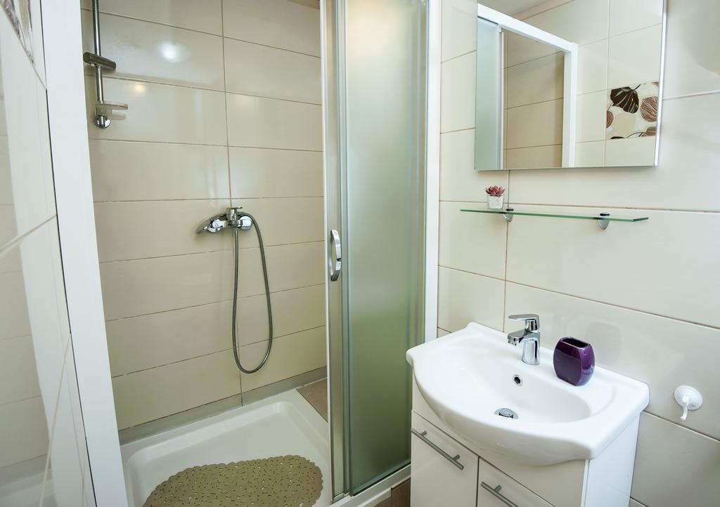 Sebenicum Apartments Шибеник Екстер'єр фото
