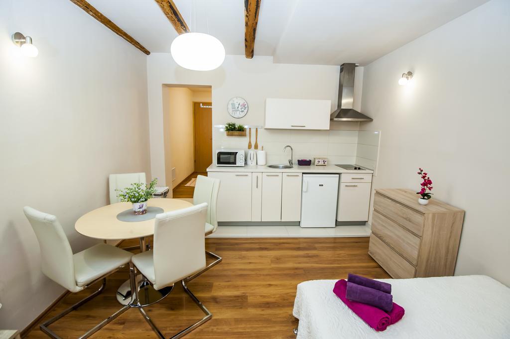 Sebenicum Apartments Шибеник Екстер'єр фото