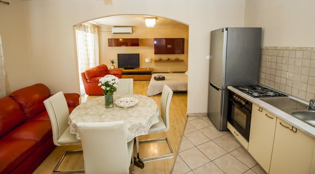 Sebenicum Apartments Шибеник Екстер'єр фото